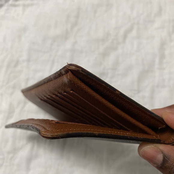 Louis Vuitton Brazza Wallet - Picture 10 of 13